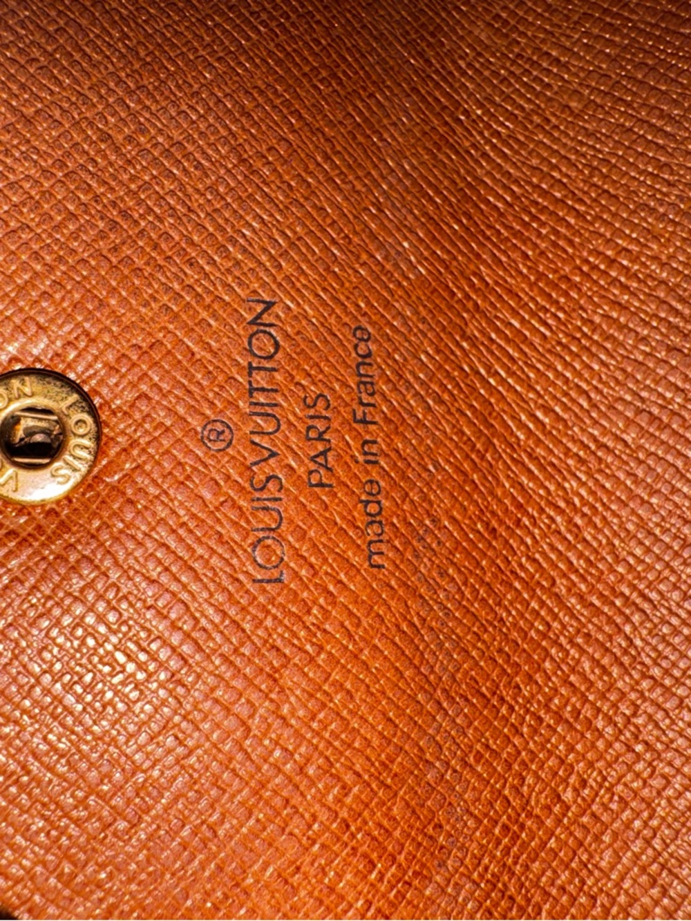 Louis Vuitton Monogram Porte
Monnaie Plat Coin Purse Wallet
Brown/ - Picture 11 of 14